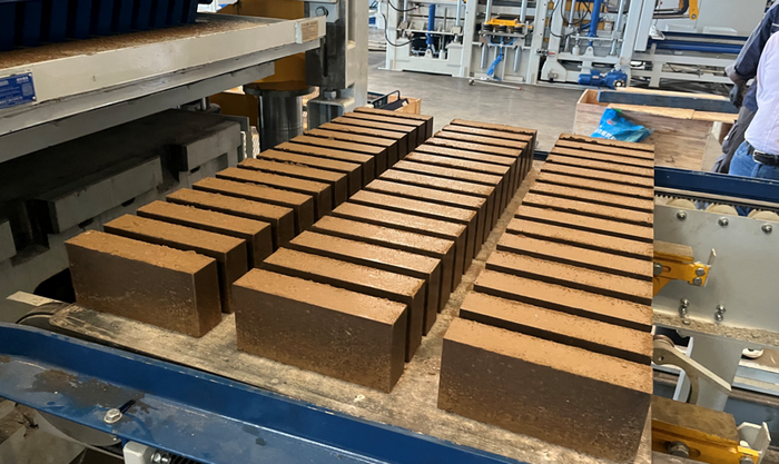 ZN1500 Mashiin Samaynta Toomaatig ah oo Si Toos ah u Sameeya waxay awood u siinaysaa Macmiilka Shiinaha ee Ka Faa'iidaysiga Khayraadka